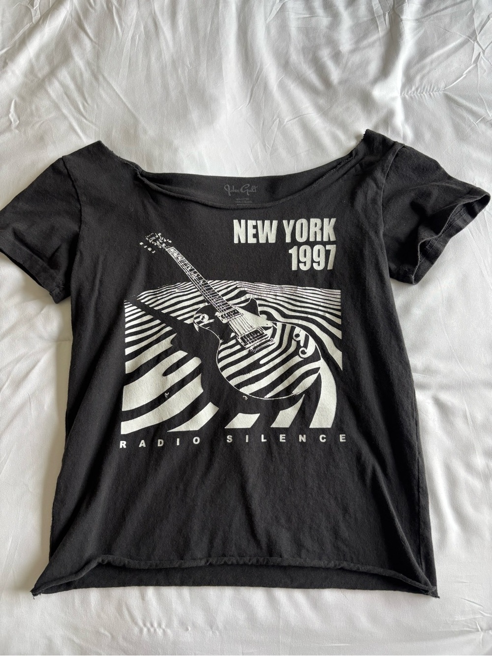 Brandy melville graphic tee shirt